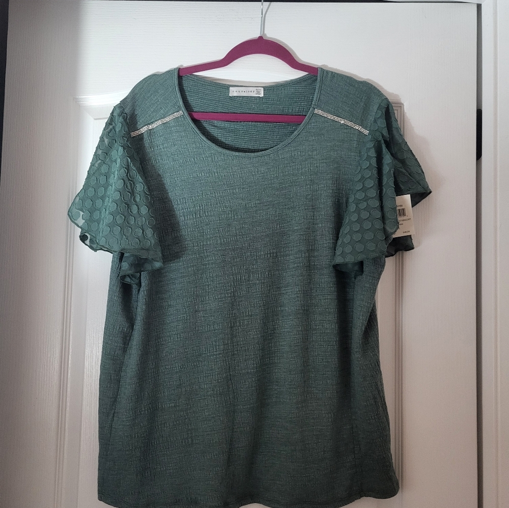 NWT Green top with rhinestone embellishments XL